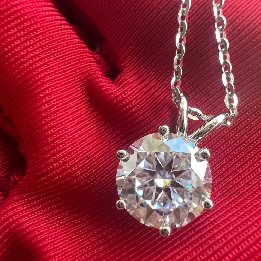 3 ct center stone round brilliant cut VVS1 necklace - Picture 2 of 7